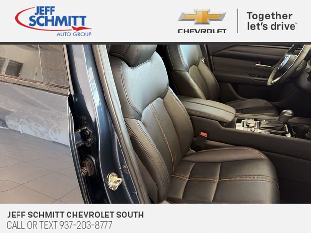 Used 2025 MAZDA CX-50 AWD 2.5 Hybrid w/ Premium Pkg image 18