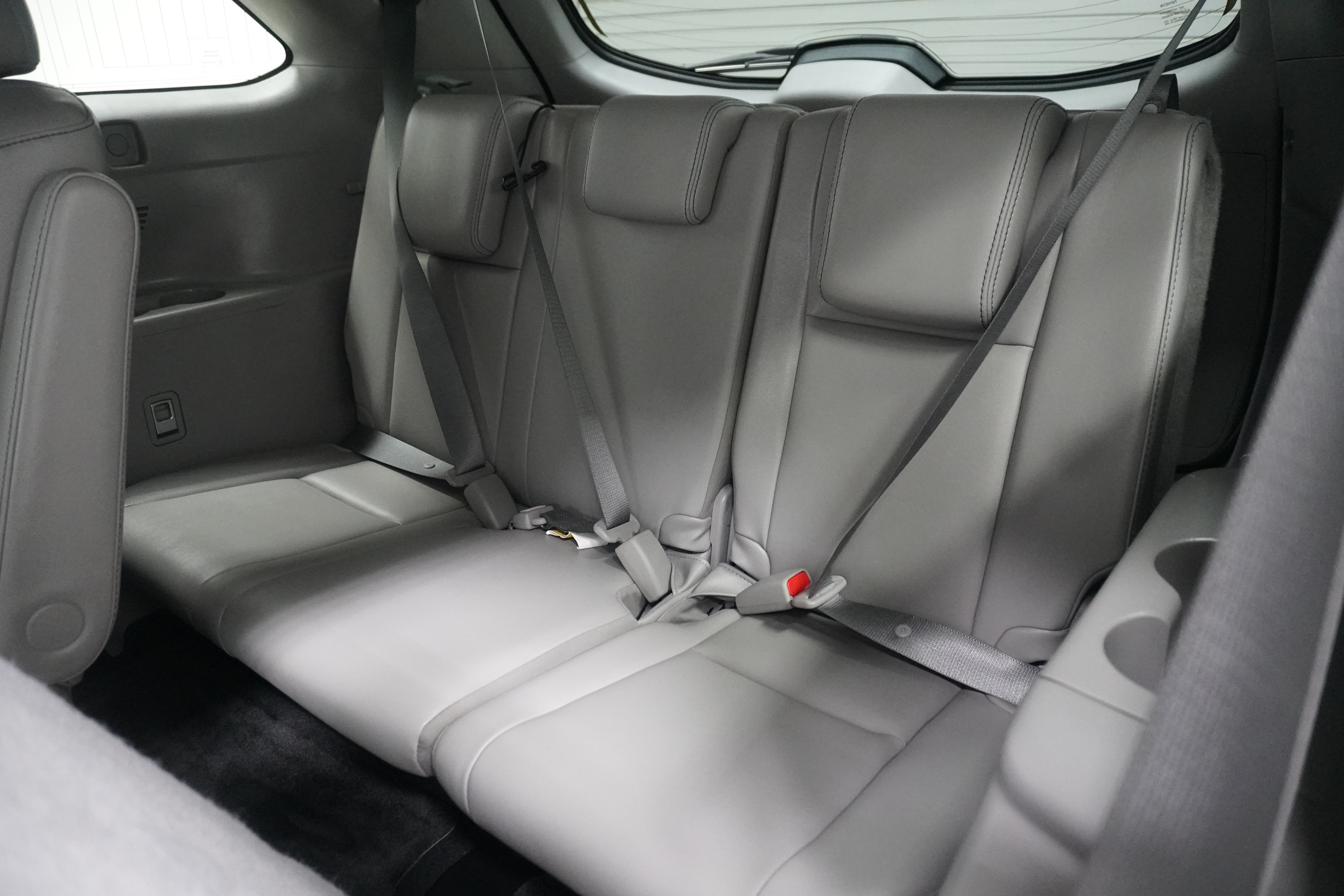 Used 2018 Toyota Highlander Limited FWD image 14
