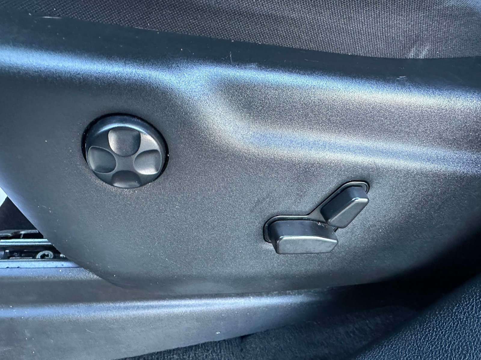 Used 2022 Dodge Durango SXT image 23