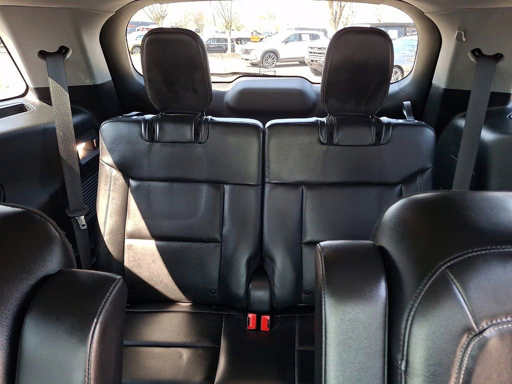 Certified 2023 Ford Explorer XLT w/ Equipment Group 202A image 14