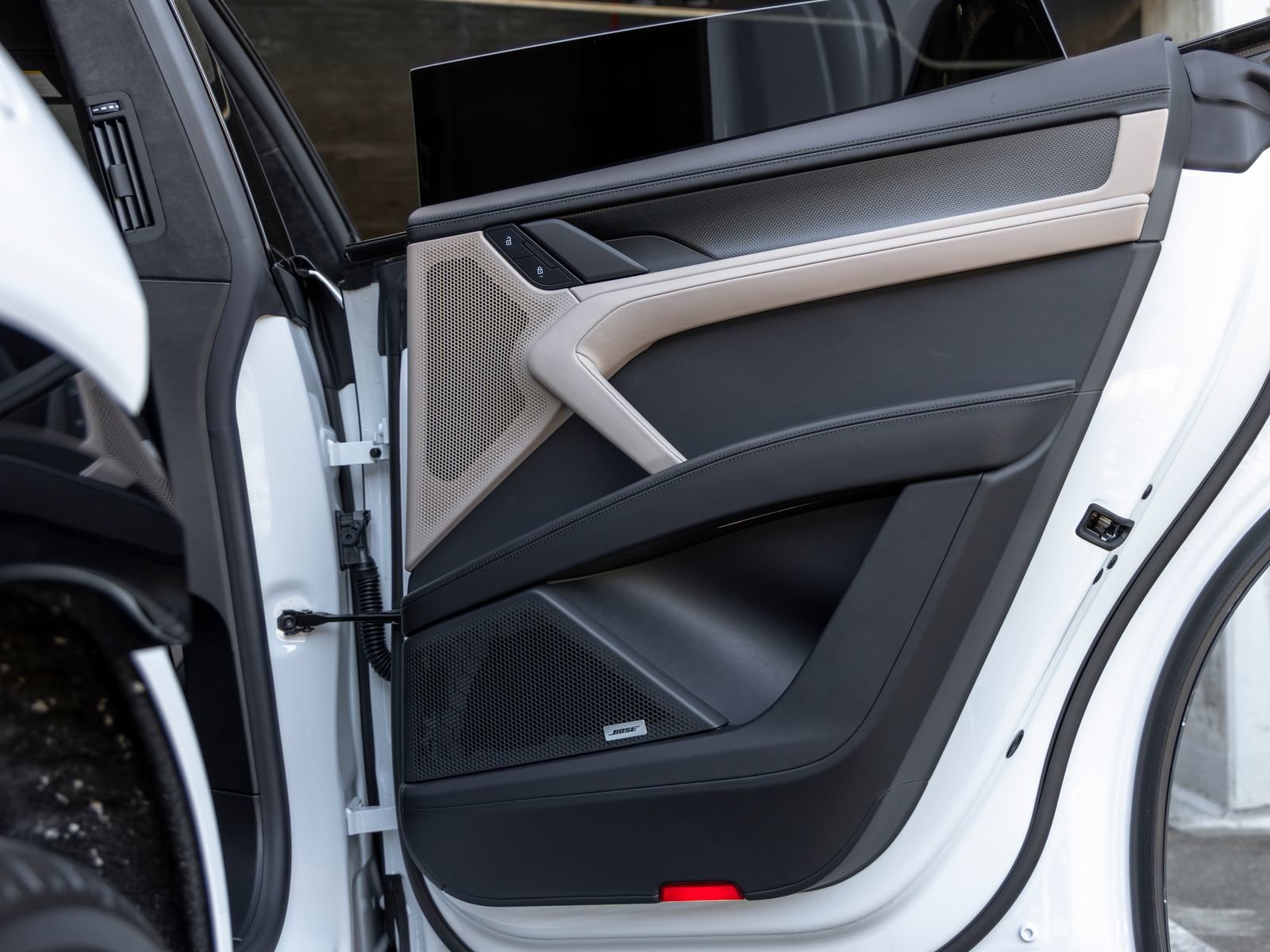 New 2026 Porsche Cayenne Turbo AWD/4WD image 50