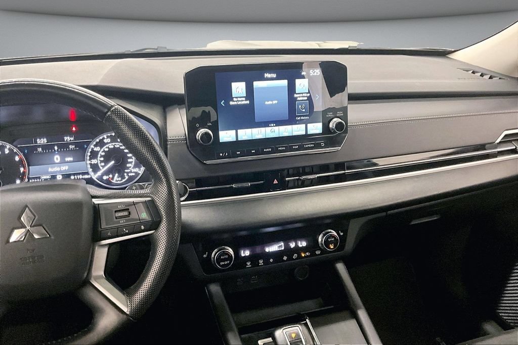 Used 2023 Mitsubishi Outlander SE Black Edition AWD/4WD image 9