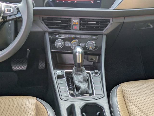 Used 2020 Volkswagen Jetta SEL Premium FWD image 19