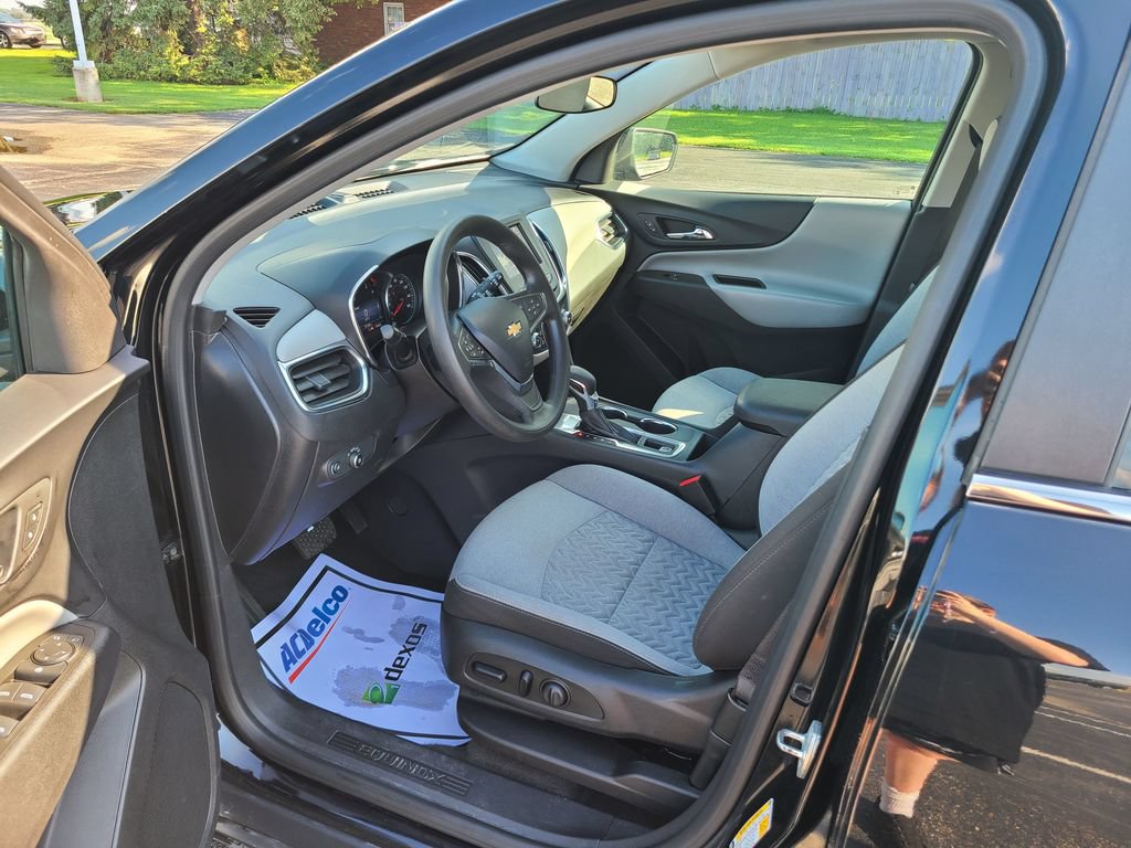 Used 2023 Chevrolet Equinox LT FWD image 21