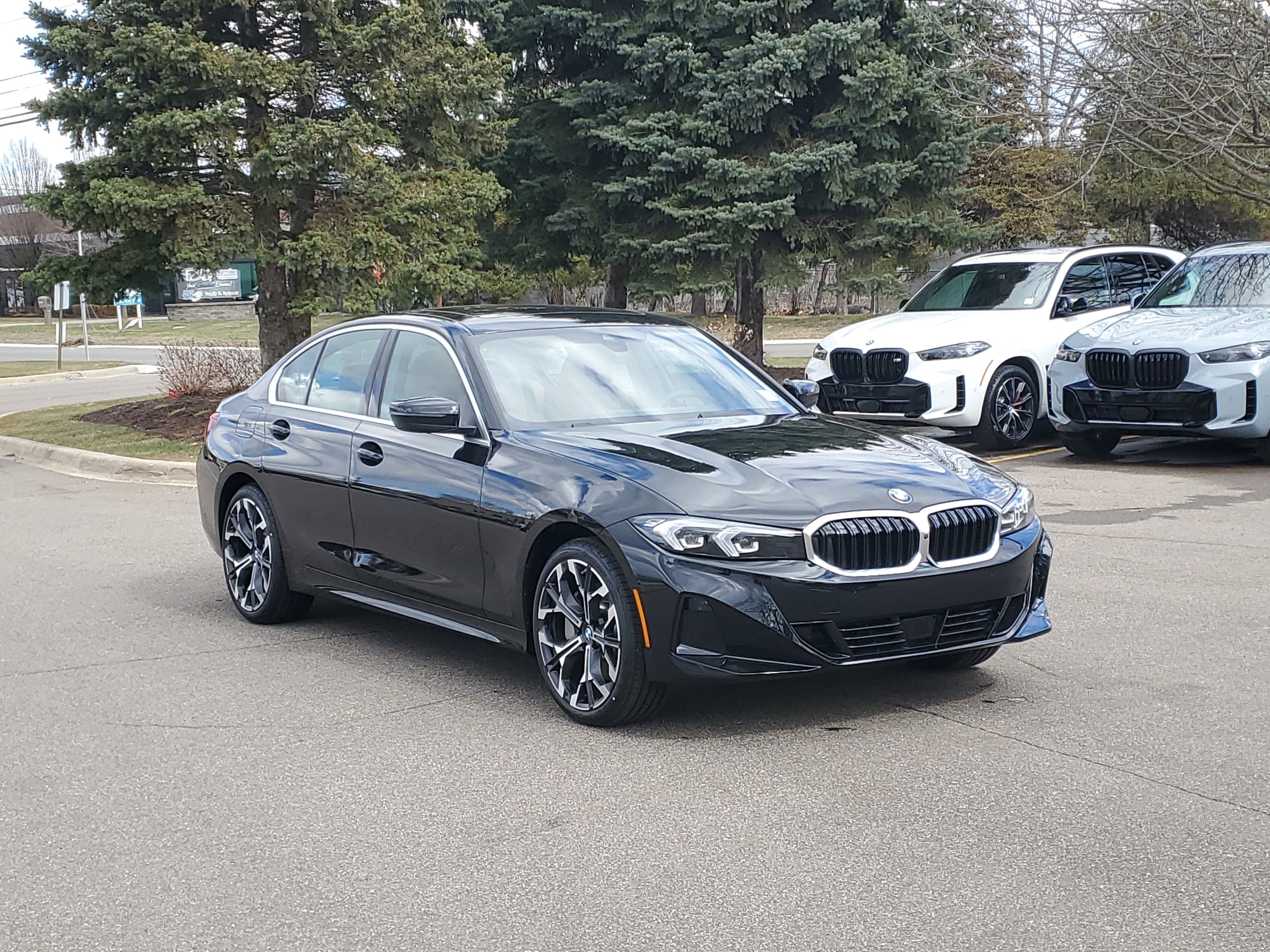 New 2026 BMW 330i xDrive Sedan w/ Premium Package image 4