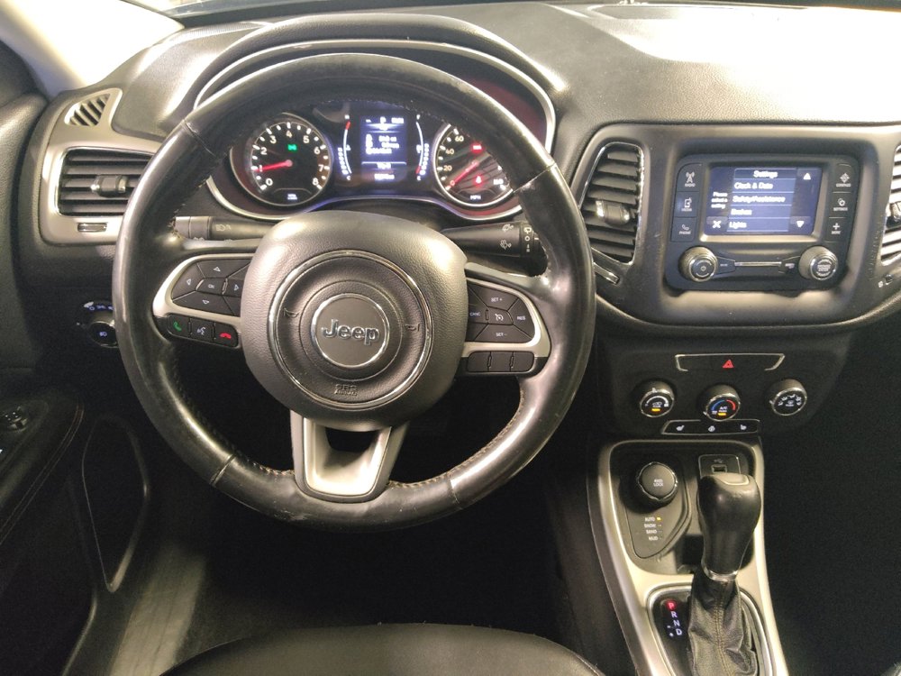 Used 2018 Jeep Compass Latitude w/ Cold Weather Group image 22