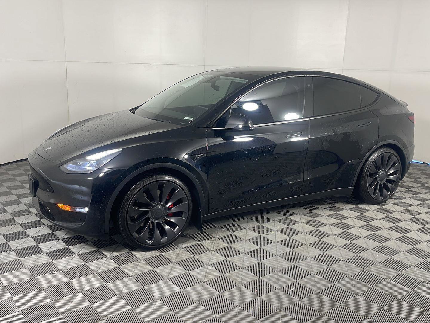 Used 2021 Tesla Model Y Performance image 1