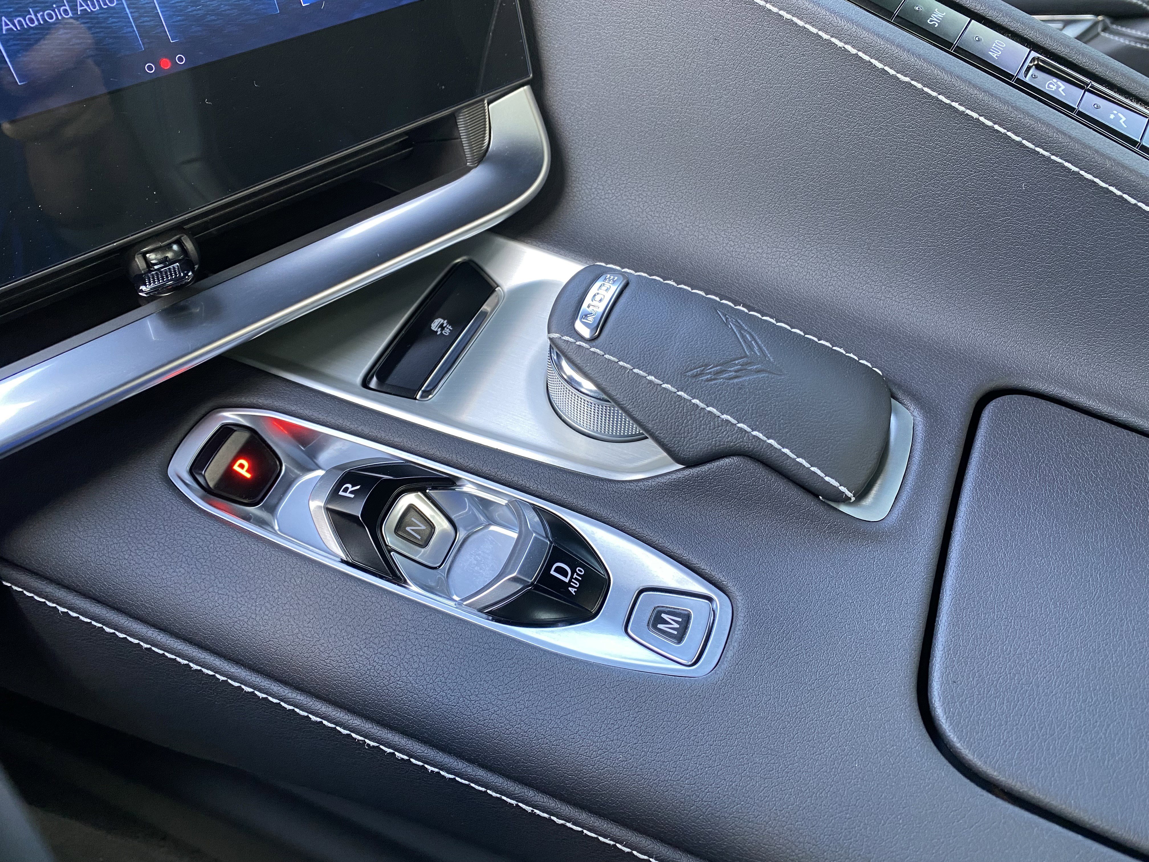 Used 2025 Chevrolet Corvette Stingray Coupe w/ 1LT image 27