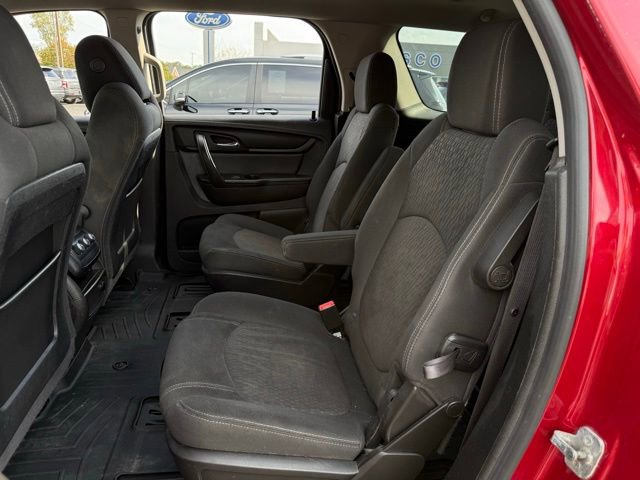 Used 2013 GMC Acadia SLE image 16