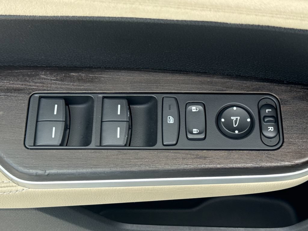 Certified 2018 Honda Clarity Touring image 15