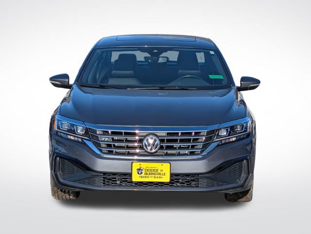 Used 2022 Volkswagen Passat 2.0T R-Line image 8