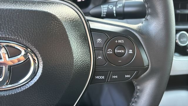 Used 2026 Toyota Corolla SE FWD image 14