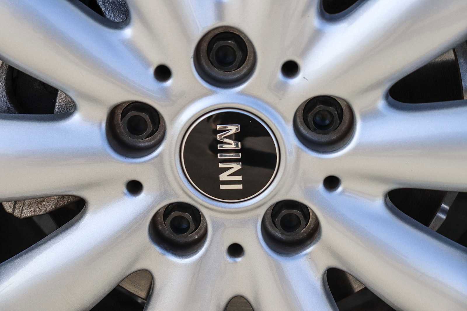 Used 2020 MINI Cooper 2-Door Hardtop image 15