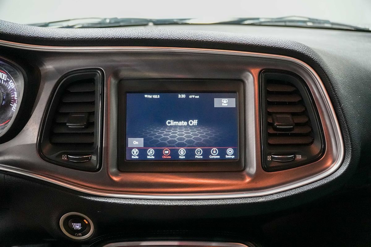 Used 2020 Dodge Challenger SXT w/ Driver Convenience Group RWD image 14