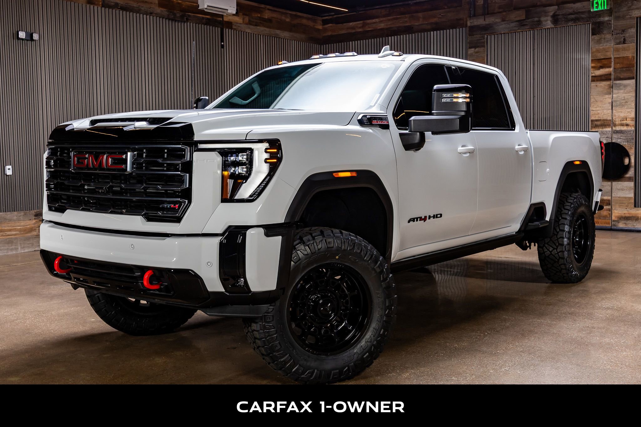 Used 2025 GMC Sierra 2500 AT4 w/ AT4 Premium Plus Package image 5