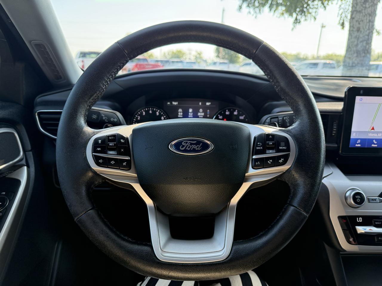 Used 2021 Ford Explorer XLT w/ Equipment Group 202A RWD image 24