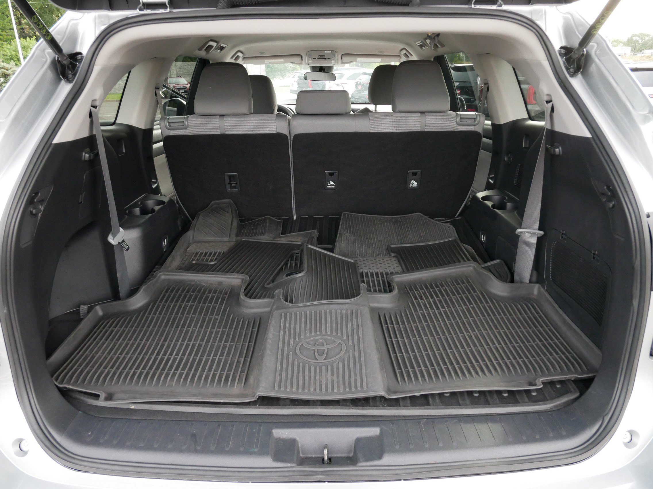 Used 2023 Toyota Highlander L AWD/4WD image 17