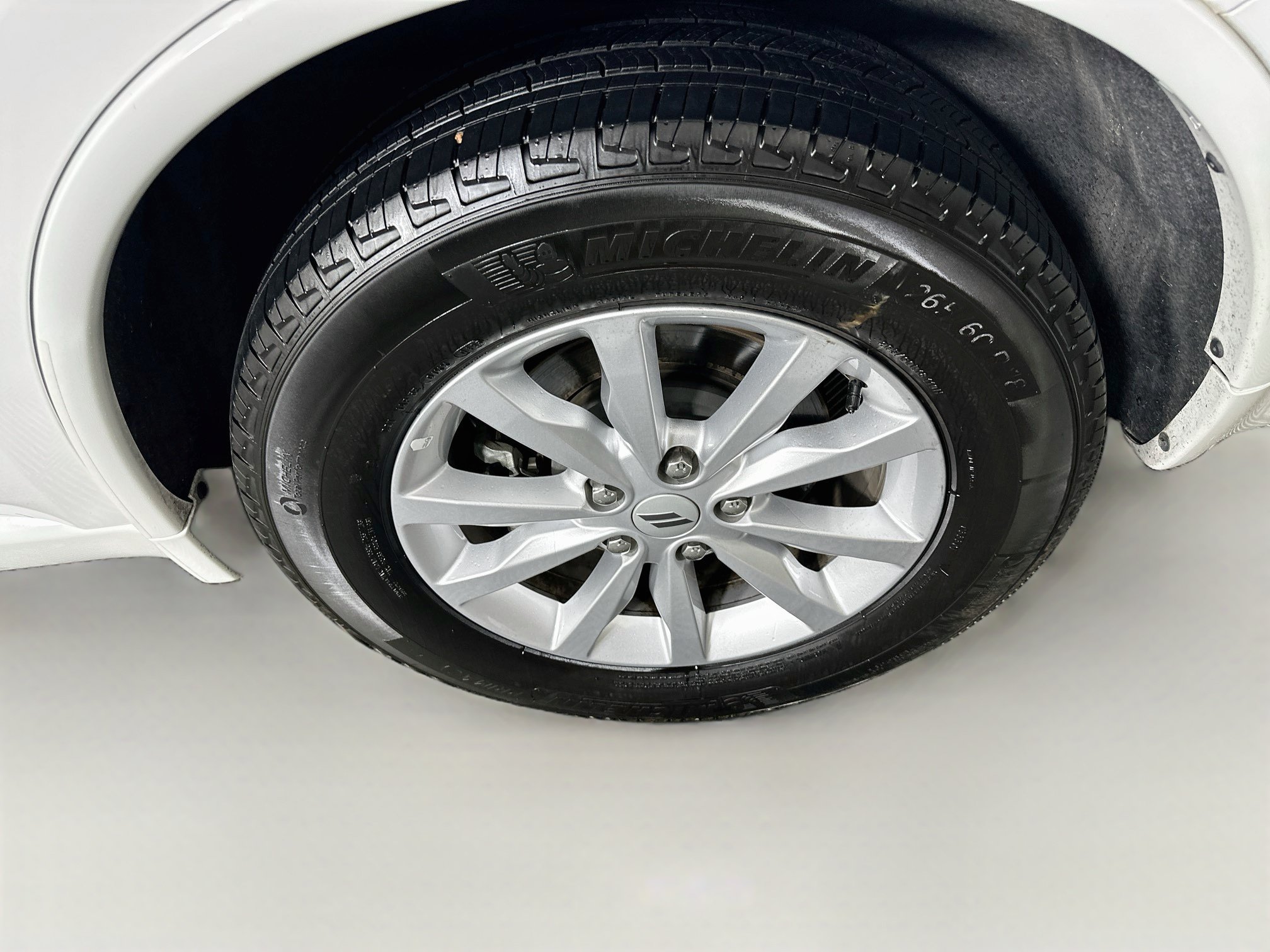 Used 2025 Dodge Durango GT RWD image 11