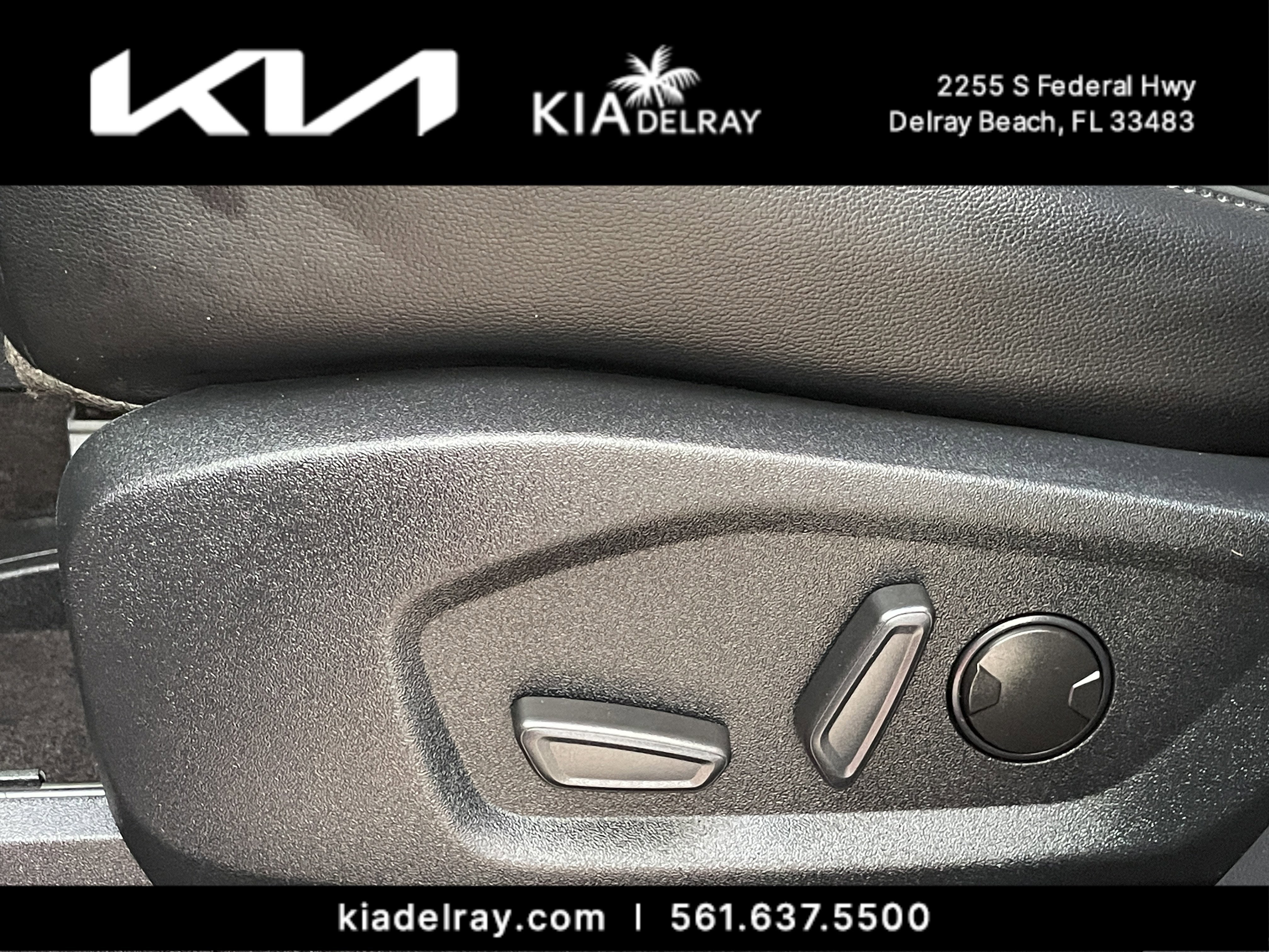 Used 2020 Ford Edge Titanium image 20