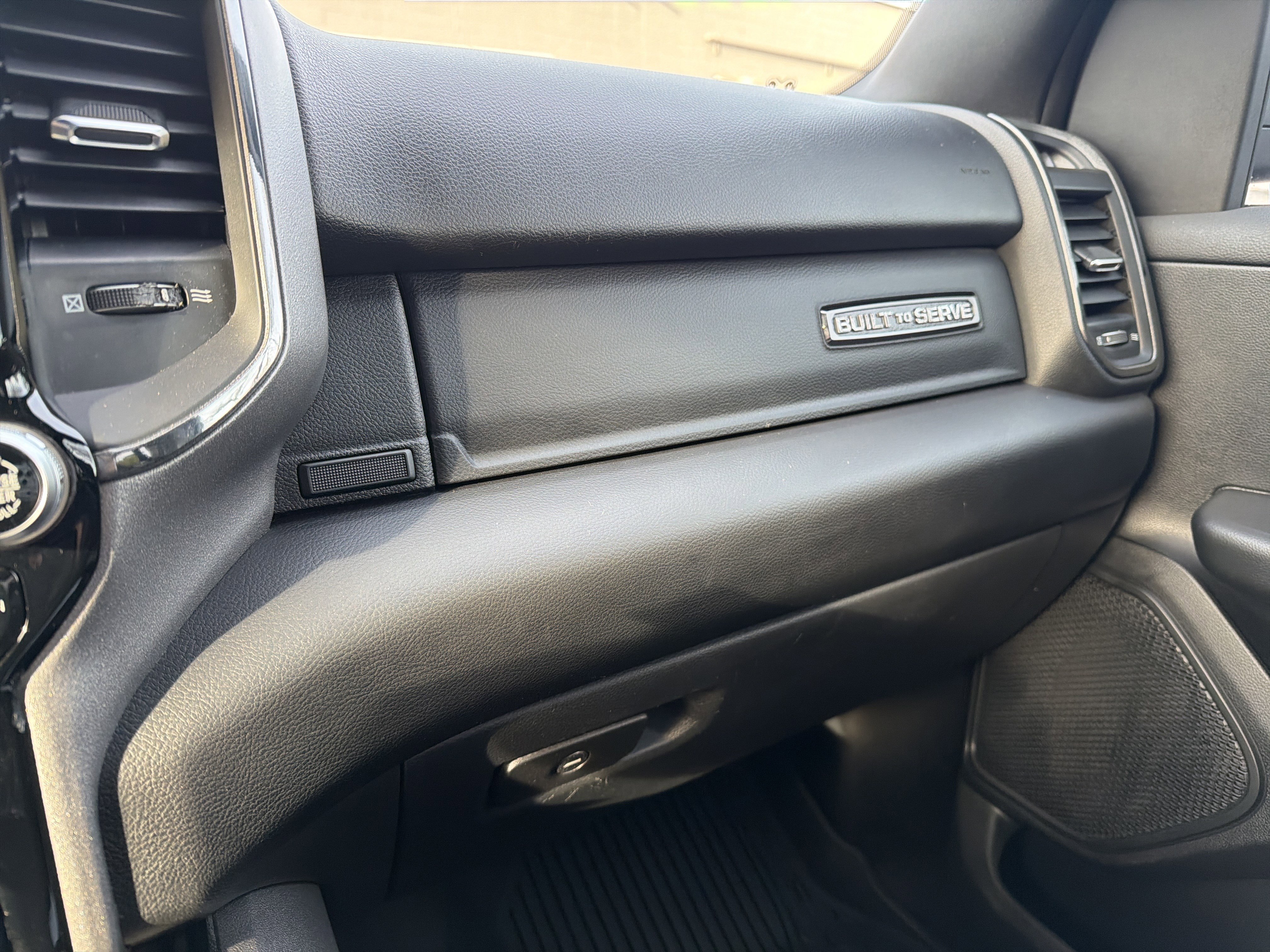 Used 2021 RAM 1500 Big Horn w/ Built-to-serve Edition image 19