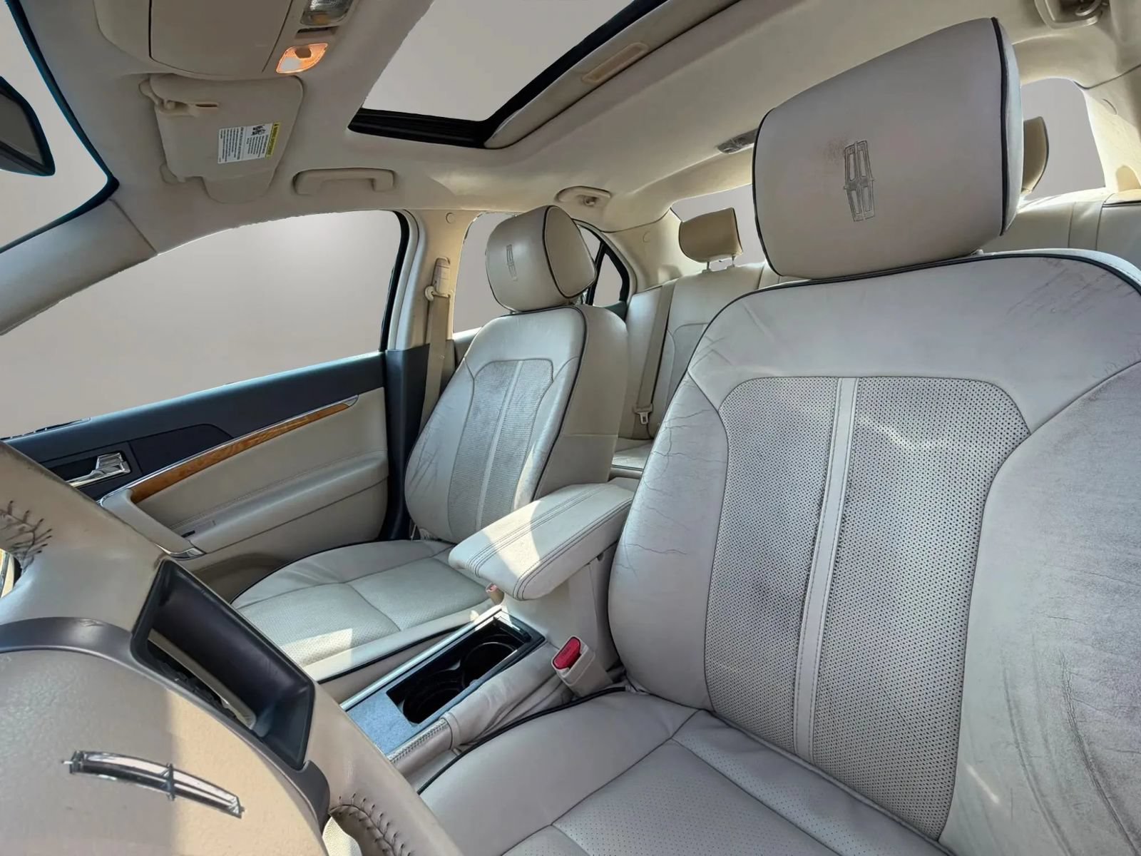 Used 2012 Lincoln MKZ FWD image 9