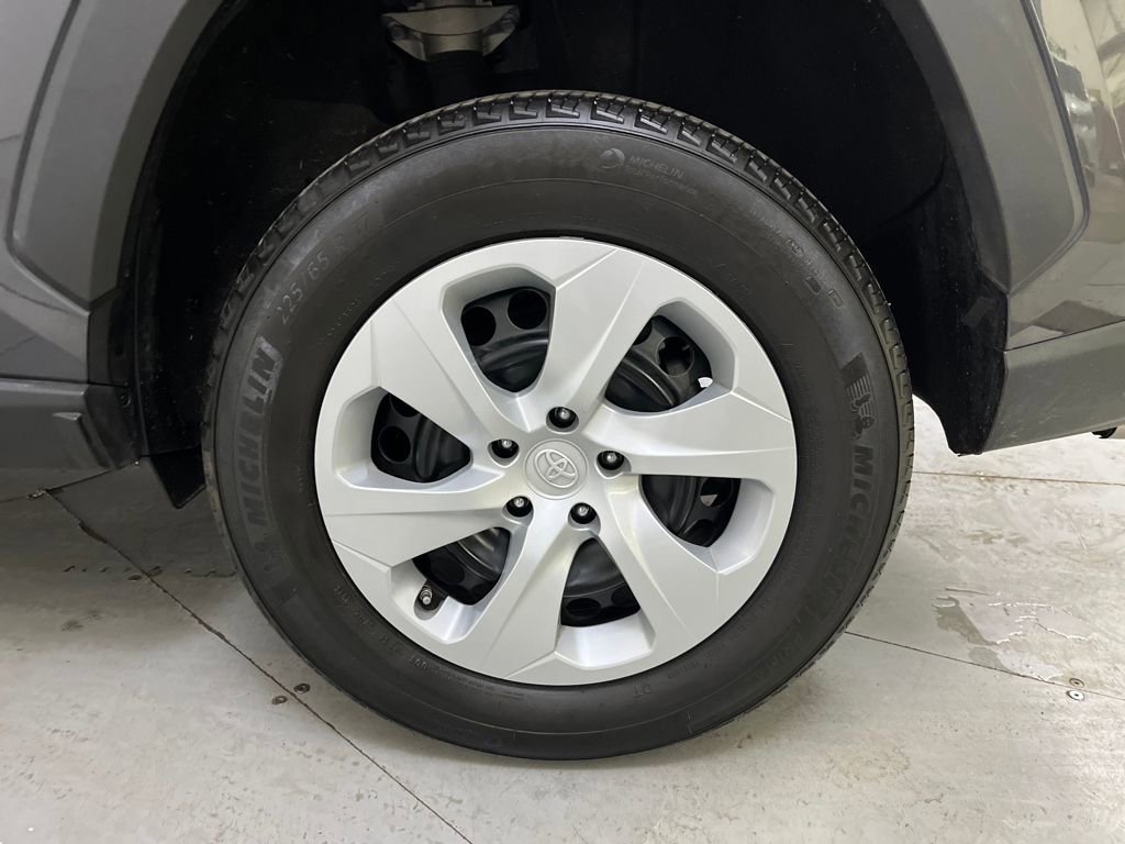 Used 2023 Toyota RAV4 LE image 16