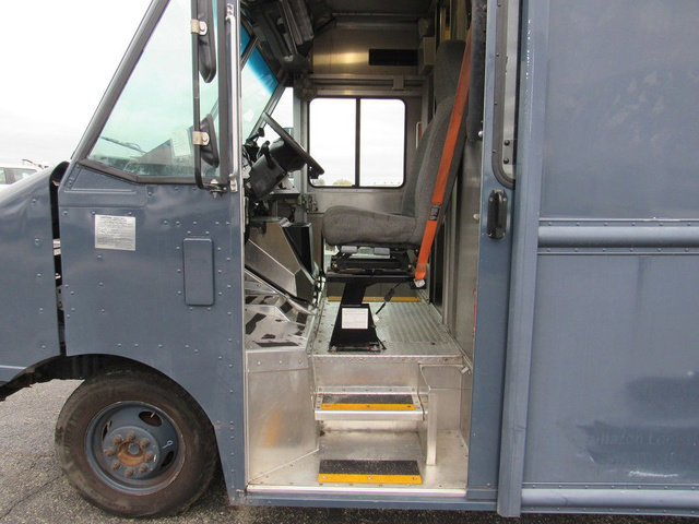 Used 2019 Ford E-450 and Econoline 450 Super Duty RWD image 22