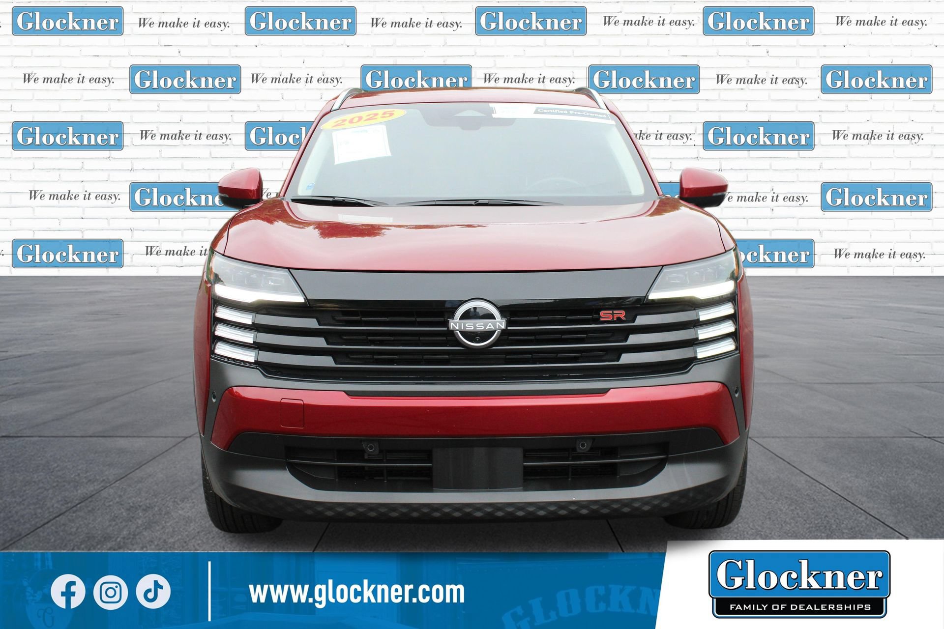 Used 2025 Nissan Kicks SR FWD image 2