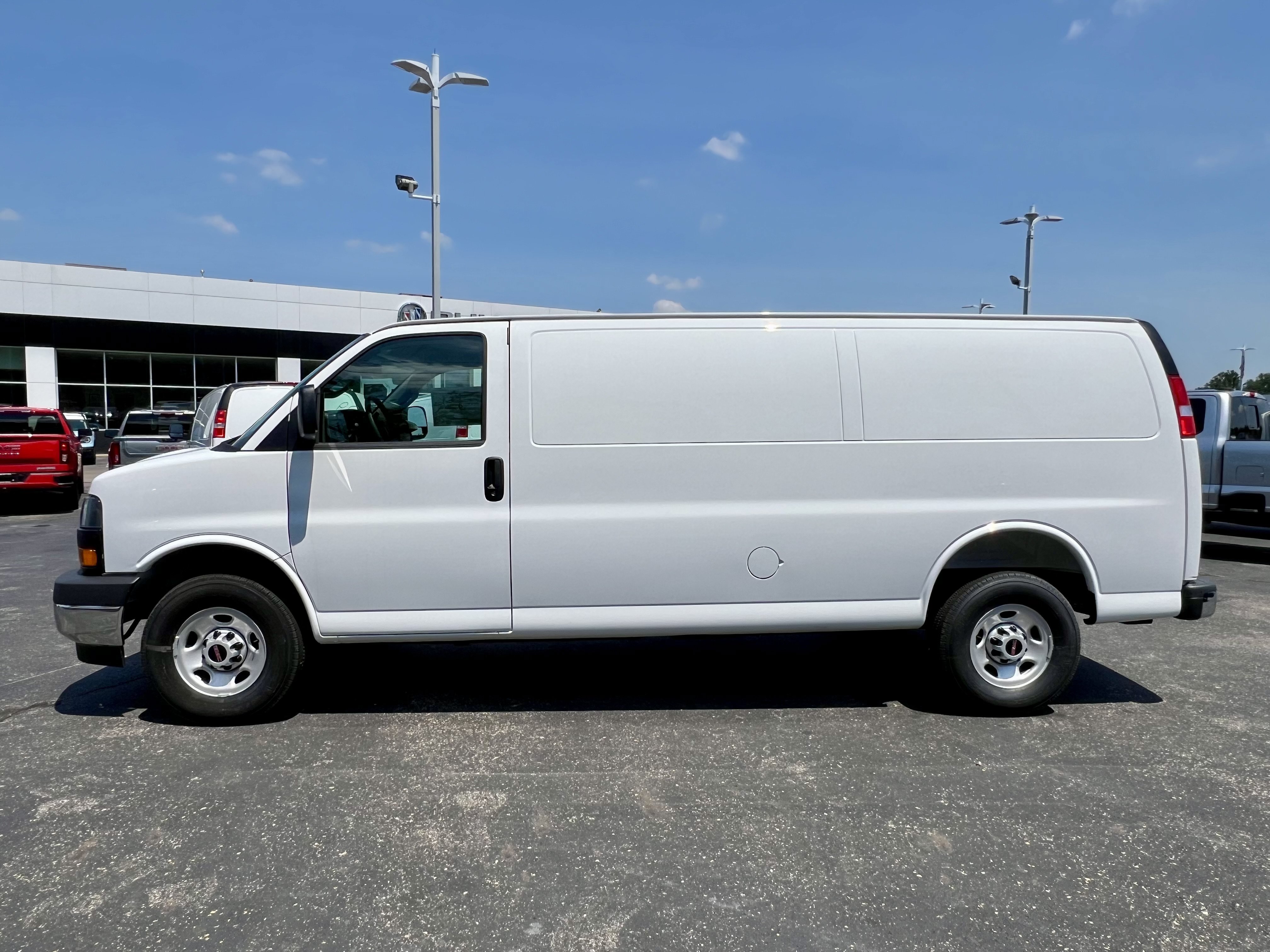 New 2026 GMC Savana 2500 Extended w/ Enhanced Convenience Package RWD image 6