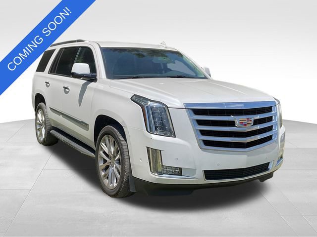 Used 2019 Cadillac Escalade Luxury AWD/4WD image 1