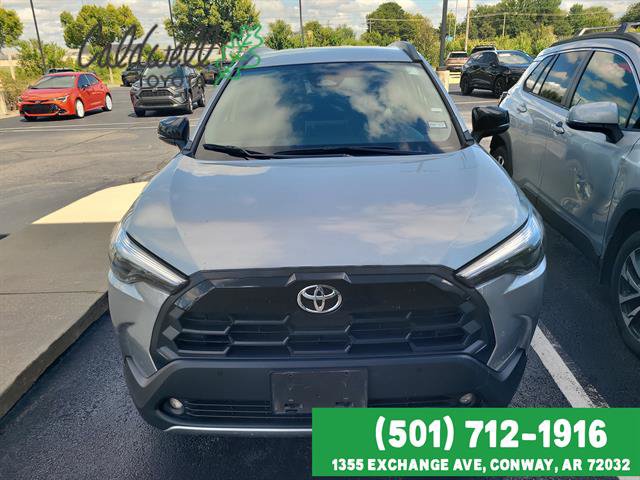 Used 2026 Toyota Corolla Cross XLE FWD image 2