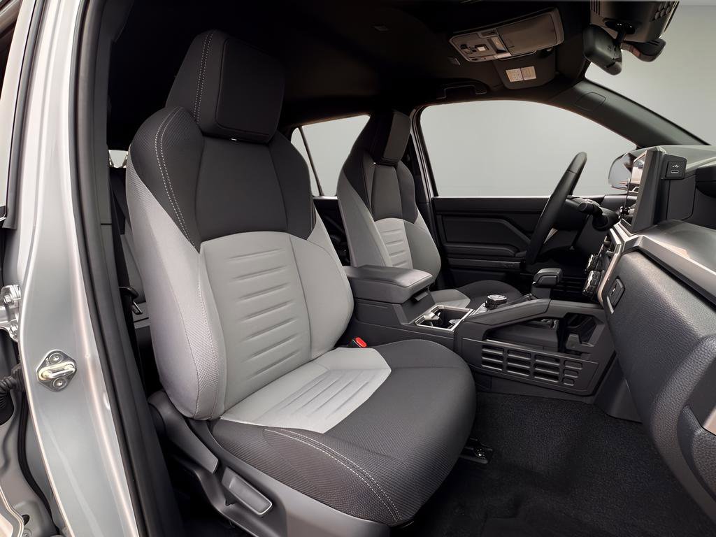 Used 2025 Toyota 4Runner TRD Off-Road image 30