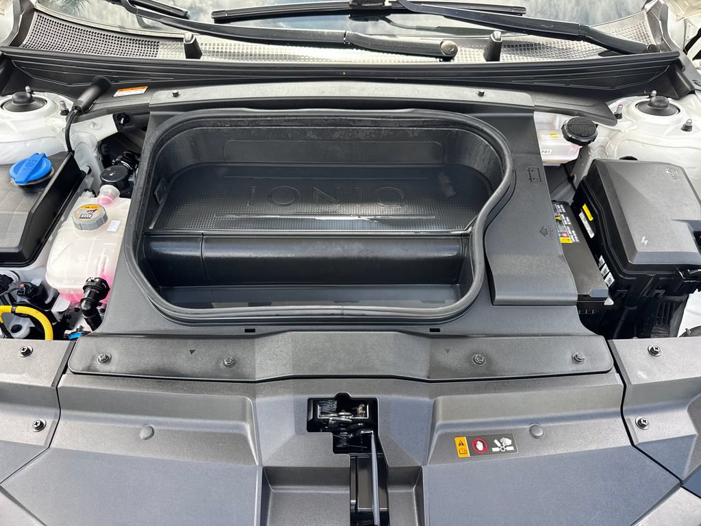 Used 2023 Hyundai Ioniq 6 SEL RWD image 9