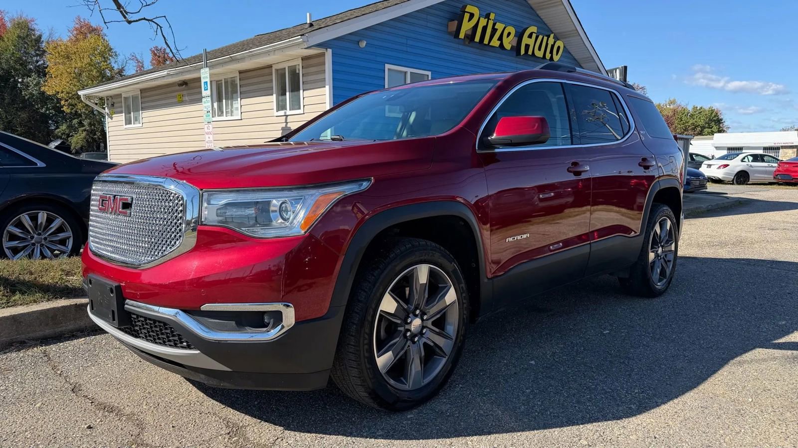 Used 2019 GMC Acadia SLT image 2