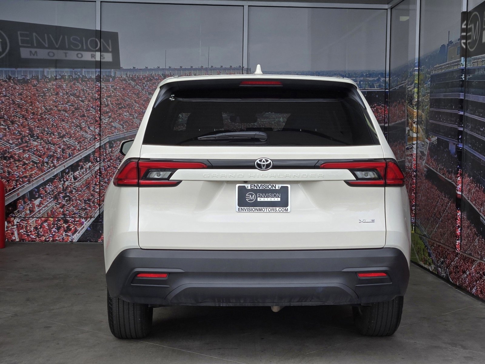 Certified 2024 Toyota Grand Highlander XLE image 6