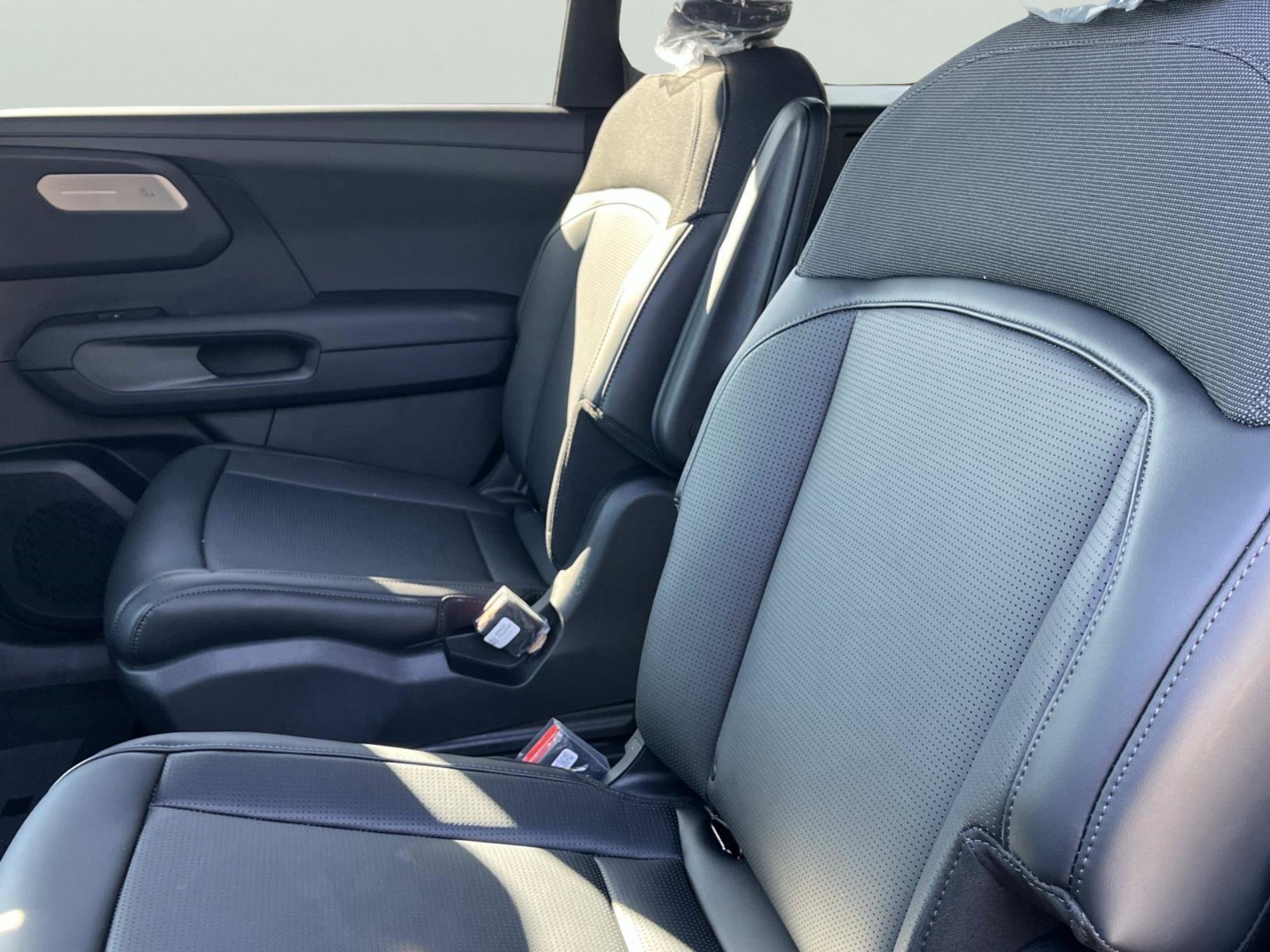 New 2027 Kia Telluride S image 22