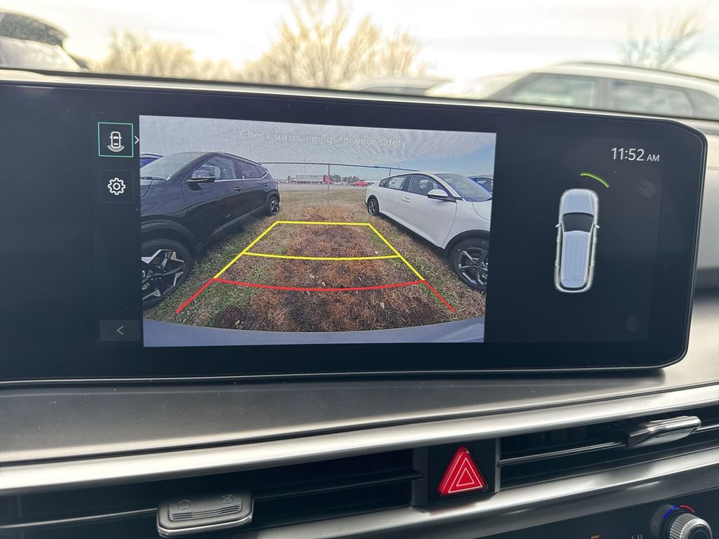 New 2026 Kia Sorento S w/ S Panoramic Sunroof Package FWD image 17