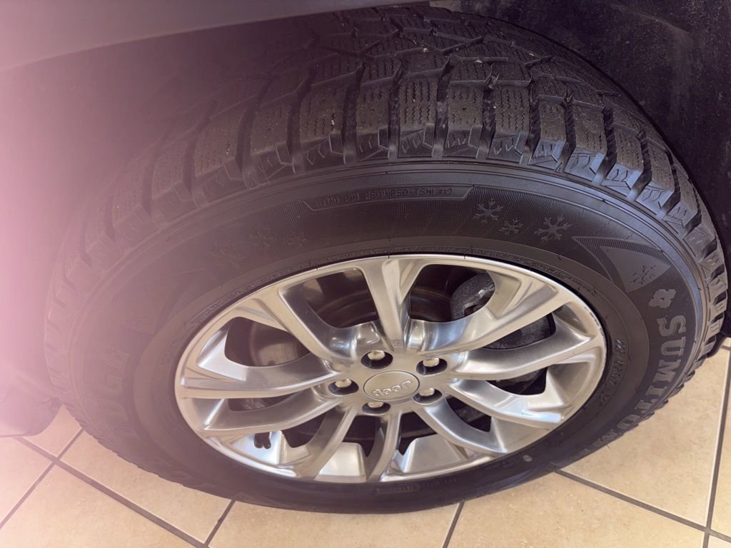 Used 2021 Jeep Cherokee Latitude Lux AWD/4WD image 29
