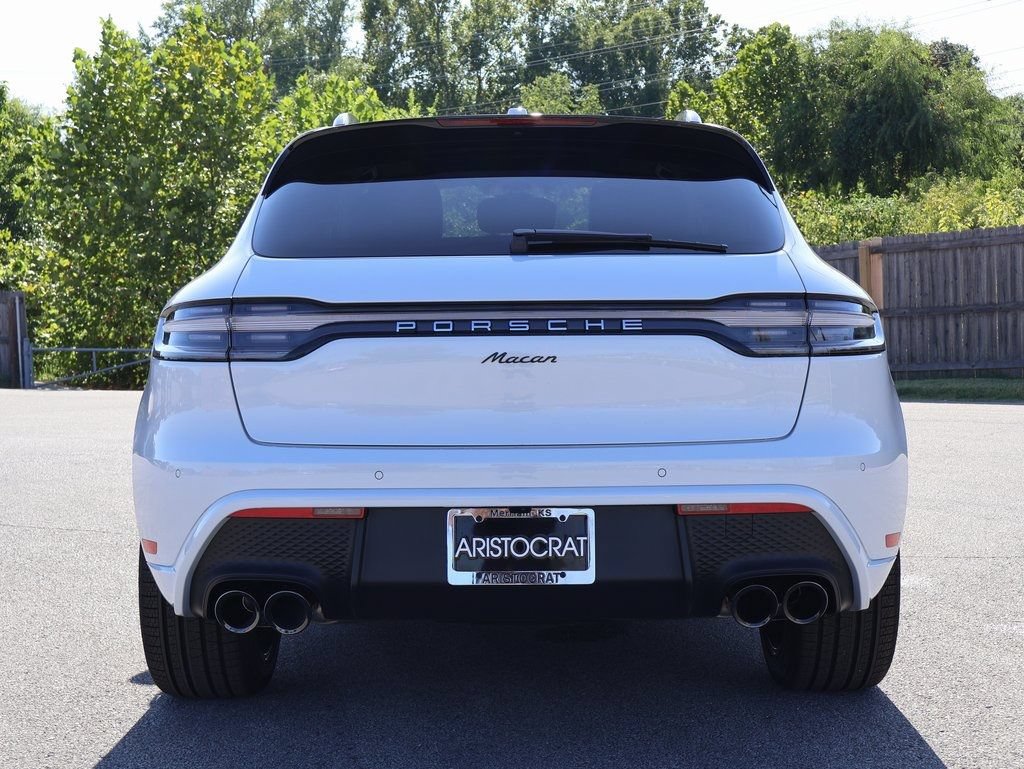Certified 2026 Porsche Macan AWD/4WD image 7