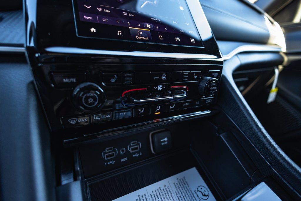 New 2025 Jeep Grand Cherokee L Altitude image 15