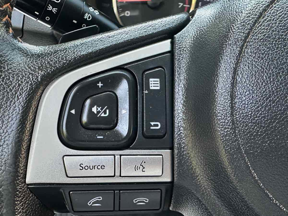 Used 2016 Subaru Crosstrek 2.0i Premium AWD/4WD image 26