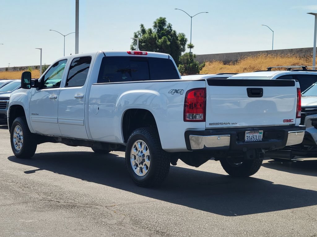 Used 2013 GMC Sierra 3500 SLT w/ SLT Convenience Package AWD/4WD image 2