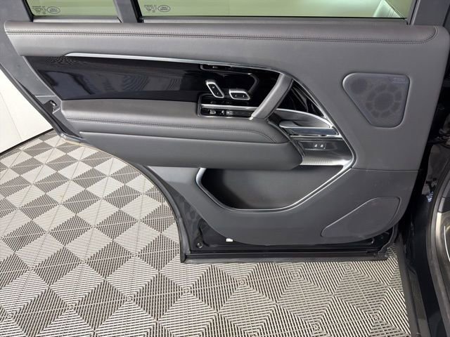 Used 2026 Land Rover Range Rover Long Wheelbase SE image 24