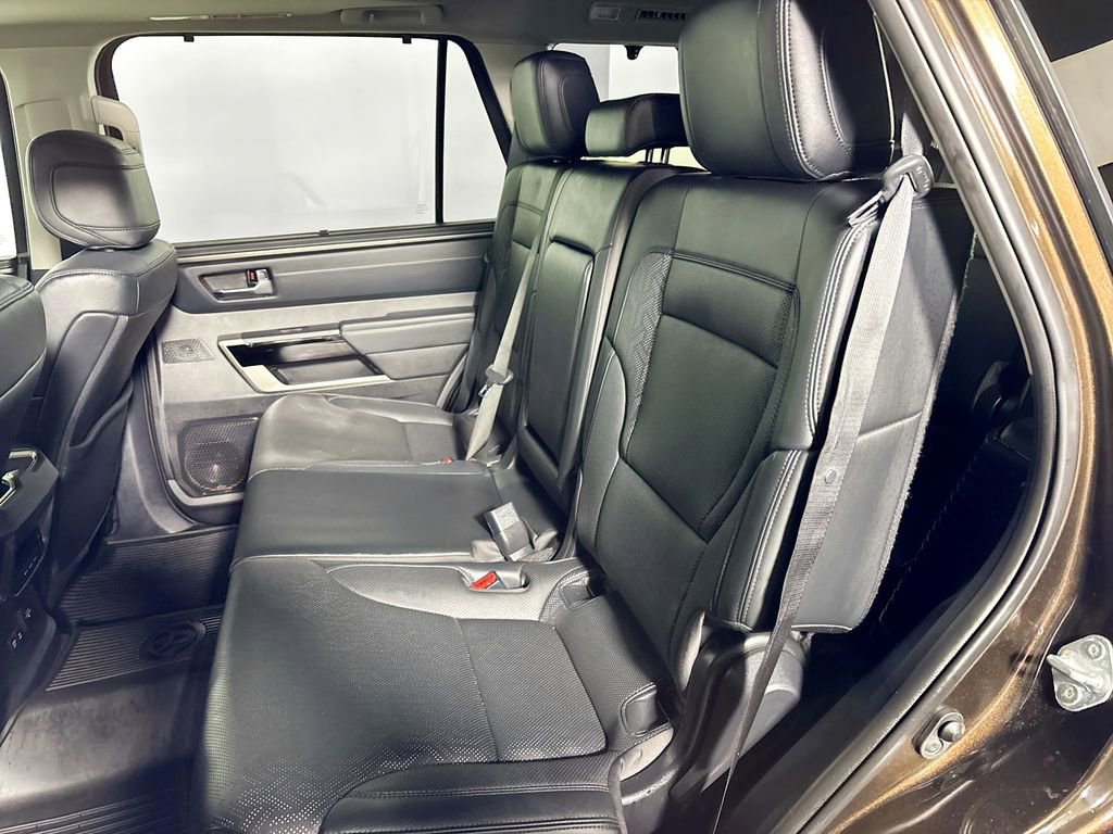 Used 2023 Toyota Sequoia Limited image 20