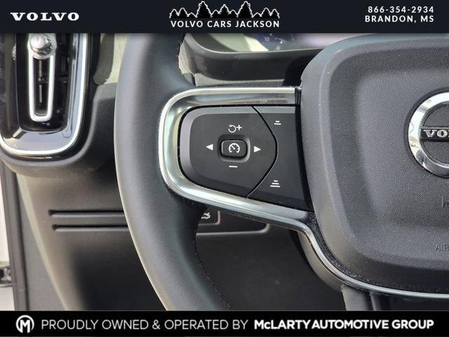 Used 2024 Volvo XC40 B5 Plus w/ Protection Package Premier AWD/4WD image 28