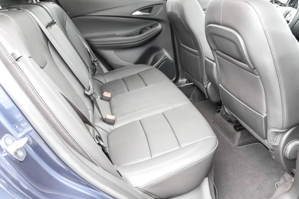 Used 2023 Buick Encore GX Essence w/ Experience Buick Package FWD image 35