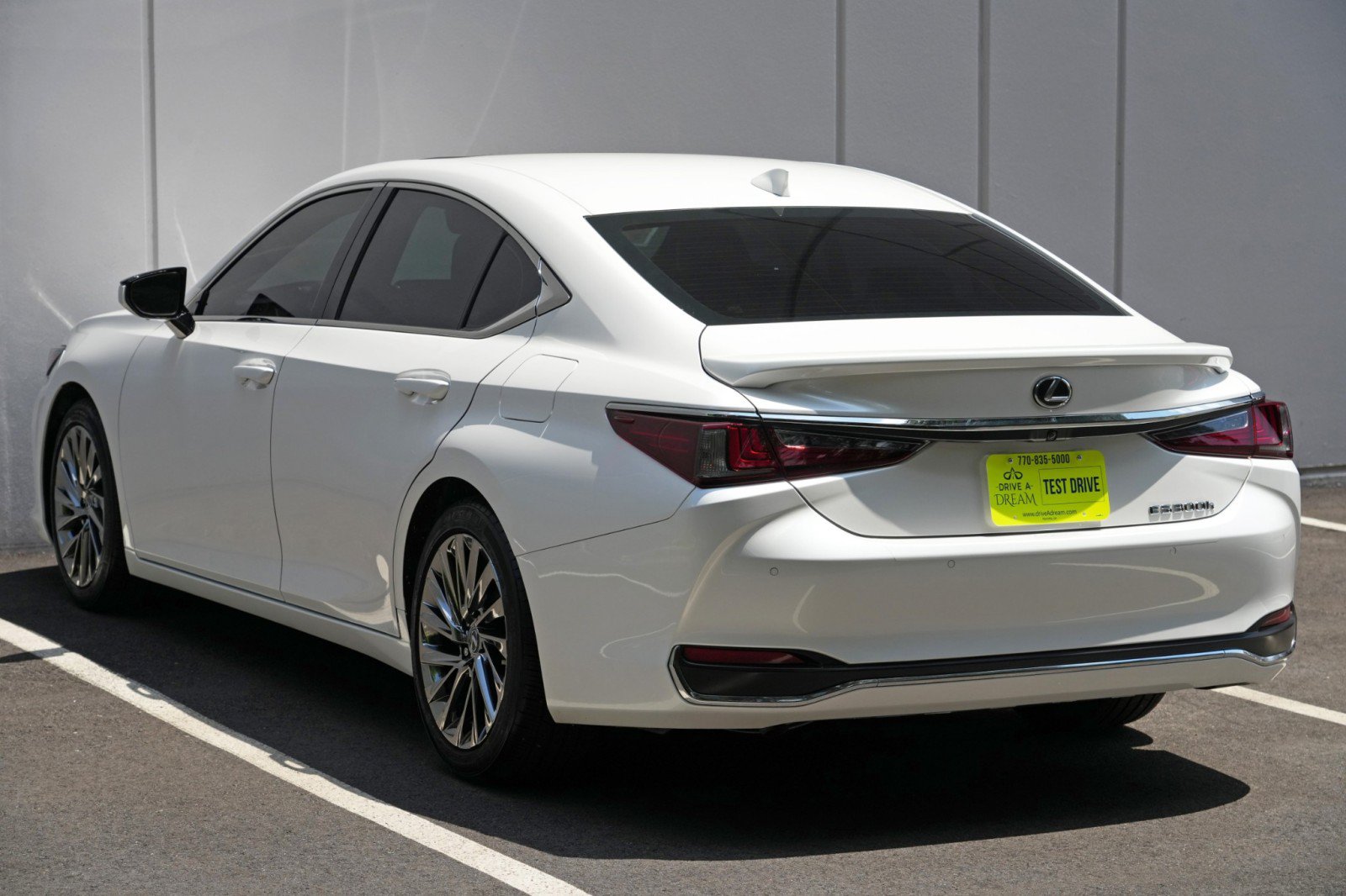 Used 2024 Lexus ES 300h w/ Accessory Package (Z2) FWD image 54