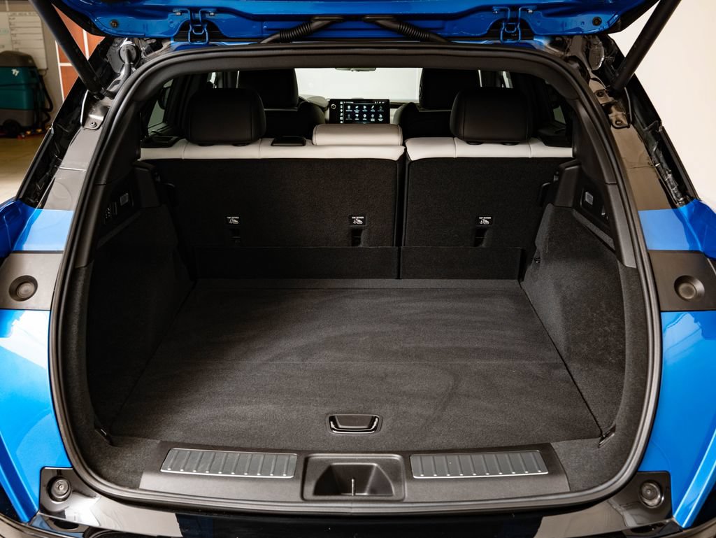 Certified 2024 Acura ZDX Type S AWD/4WD image 21