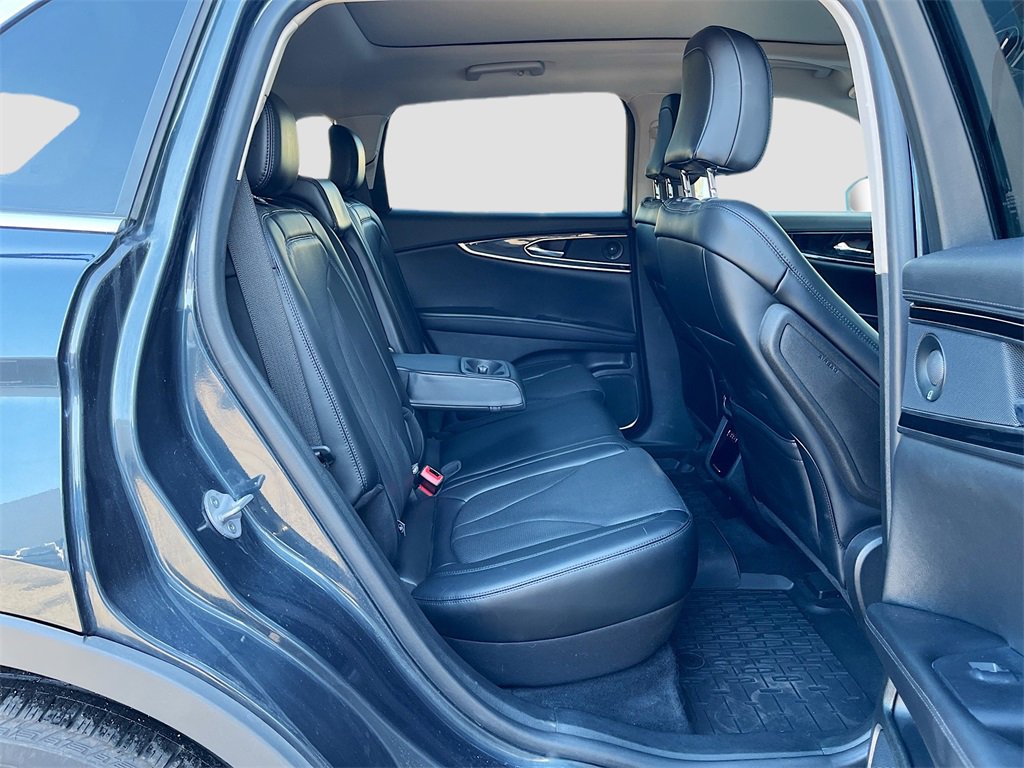 Used 2023 Lincoln Nautilus Reserve w/ Equipment Group 201A image 30