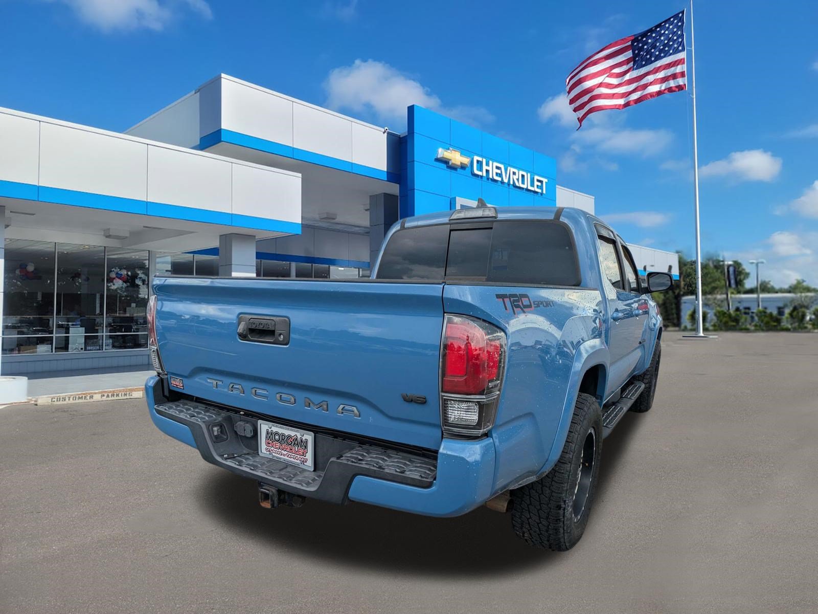 Used 2019 Toyota Tacoma TRD Sport RWD image 3
